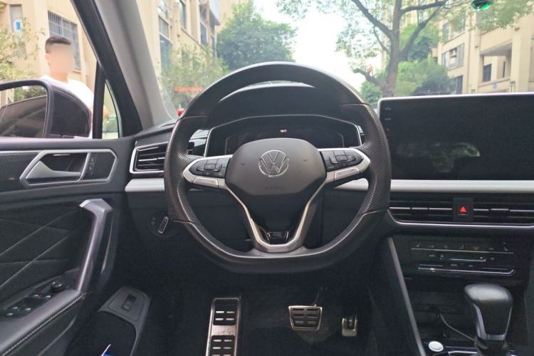 Used Volkswagen Tiguan L 2024 330TSI Automatic Two-Wheel Drive R-Line Enhanced Edition Steering Wheel