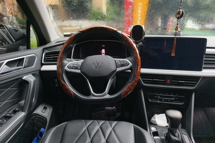 Used Volkswagen Tiguan L 2024 300TSI Automatic Two-Wheel Drive Smart Edition Steering Wheel