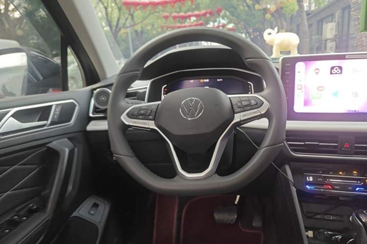 Used Volkswagen Tiguan L 2024 300TSI Automatic Two-Wheel Drive Smart Edition Steering Wheel
