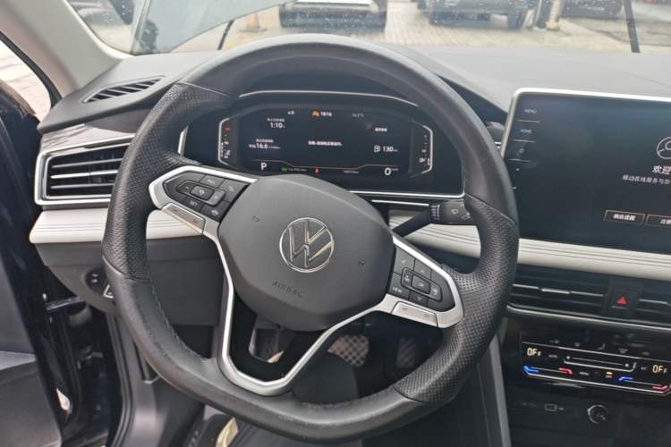Used Volkswagen Tiguan L 2024 300TSI Automatic Two-Wheel Drive Smart Edition Steering Wheel