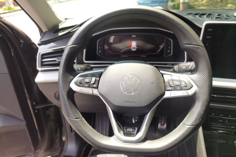 Used Volkswagen Tiguan L 2024 330TSI Automatic Two-Wheel Drive R-Line Enhanced Edition Steering Wheel