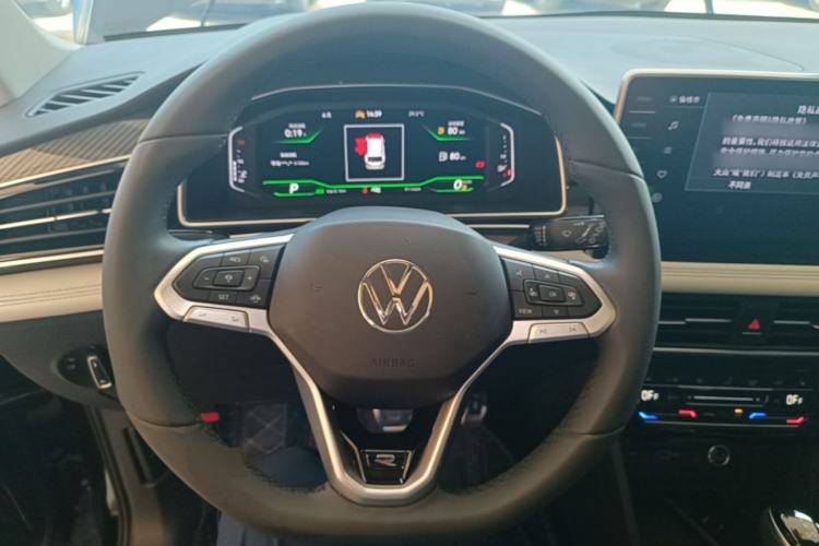 Used Volkswagen Tiguan L 2024 330TSI Automatic Two-Wheel Drive R-Line Enhanced Edition Steering Wheel