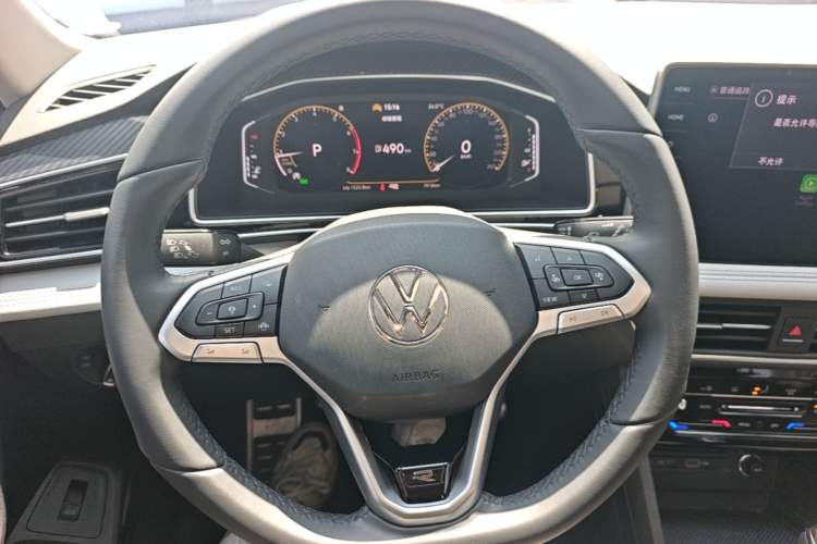 Used Volkswagen Tiguan L 2024 330TSI Automatic Two-Wheel Drive R-Line Enhanced Edition Steering Wheel