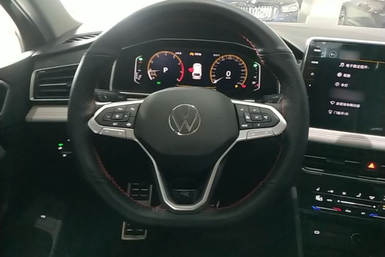 Used Volkswagen Tiguan L 2024 Outstanding Model 330TSI Automatic Two-Wheel Drive R-Line Dragon Glory Edition Steering Wheel