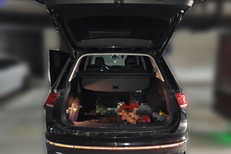 Used Volkswagen Tiguan L 2024 Outstanding Model 300TSI Automatic Two-Wheel Drive Longteng Edition Trunk