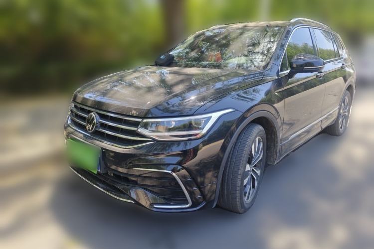 Used Volkswagen Tiguan L 2024 Outstanding Model 330TSI Automatic Two-Wheel Drive R-Line Dragon Glory Edition Guazi used car, China used car export, Used car for sale, Used Volkswagen cars, Cheapest cars for sale