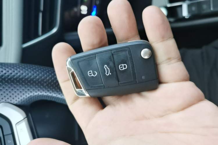 Used Volkswagen Tiguan L 2024 330TSI Automatic Two-Wheel Drive R-Line Enhanced Edition Vehicle Key