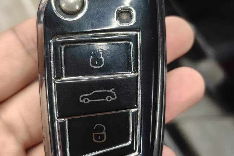 Used Volkswagen Tiguan L 2024 300TSI Automatic Two-Wheel Drive Smart Edition Vehicle Key