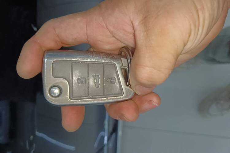 Used Volkswagen Tiguan L 2024 330TSI Automatic Two-Wheel Drive R-Line Enhanced Edition Vehicle Key