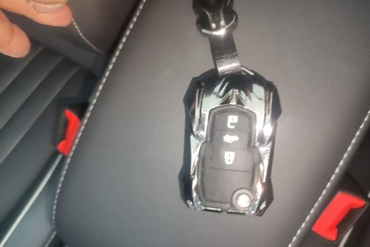 Used Volkswagen Tiguan L 2024 330TSI Automatic Two-Wheel Drive R-Line Enhanced Edition Vehicle Key