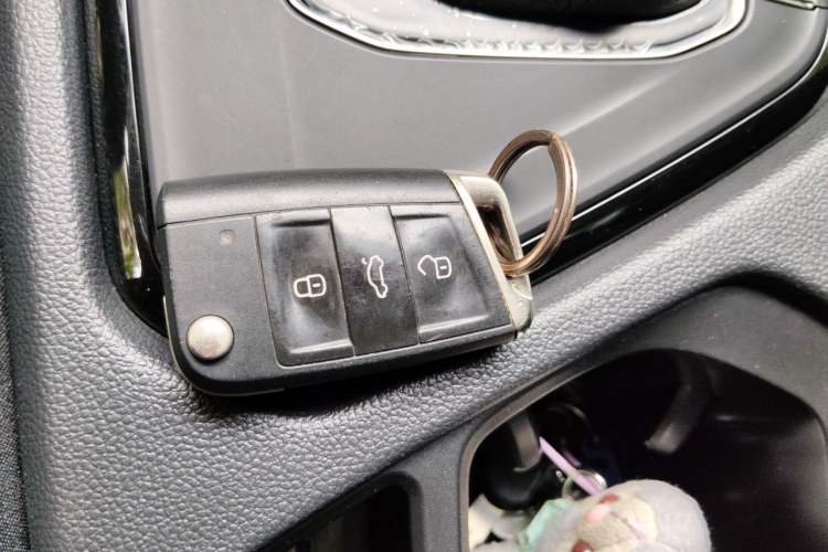 Used Volkswagen Tiguan L 2024 330TSI Automatic Two-Wheel Drive R-Line Enhanced Edition Vehicle Key