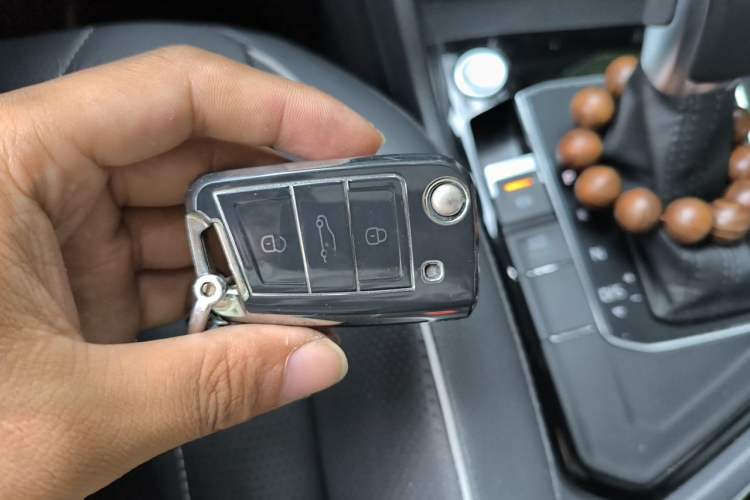 Used Volkswagen Tiguan L 2024 330TSI Automatic Two-Wheel Drive R-Line Enhanced Edition Vehicle Key