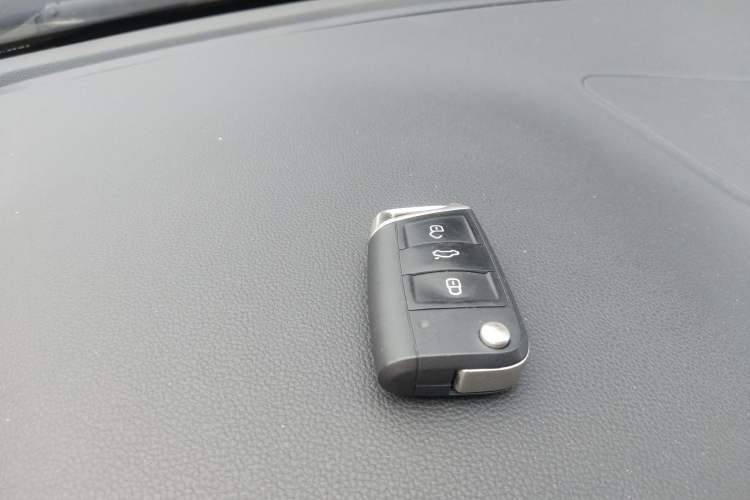 Used Volkswagen Tiguan L 2024 330TSI Automatic Two-Wheel Drive R-Line Enhanced Edition Vehicle Key