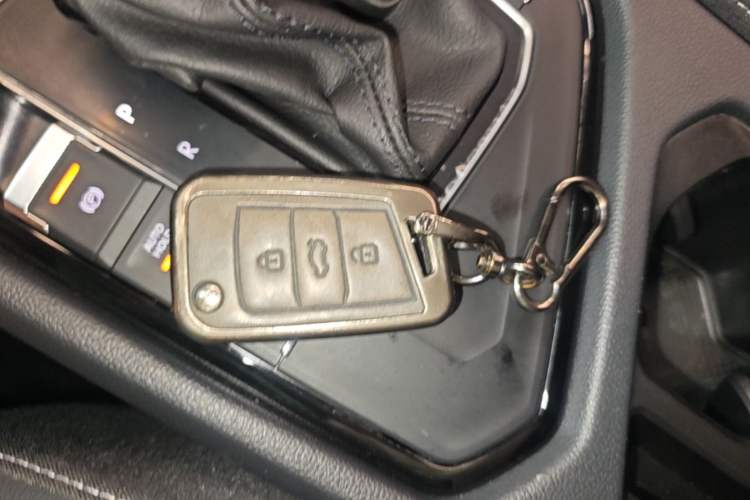 Used Volkswagen Tiguan L 2024 330TSI Automatic Two-Wheel Drive R-Line Enhanced Edition Vehicle Key