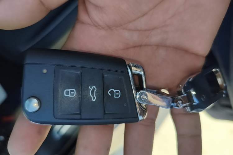 Used Volkswagen Tiguan L 2024 330TSI Automatic Two-Wheel Drive R-Line Enhanced Edition Vehicle Key