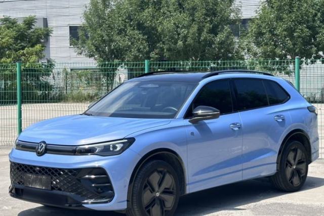Ojetý Volkswagen Tiguan L 2024 PRO 380TSI Four-Wheel Drive R-Line Prestige Edition
