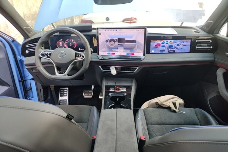 Used Volkswagen Tiguan L 2024 PRO 380TSI Four-Wheel Drive R-Line Prestige Edition Center Console