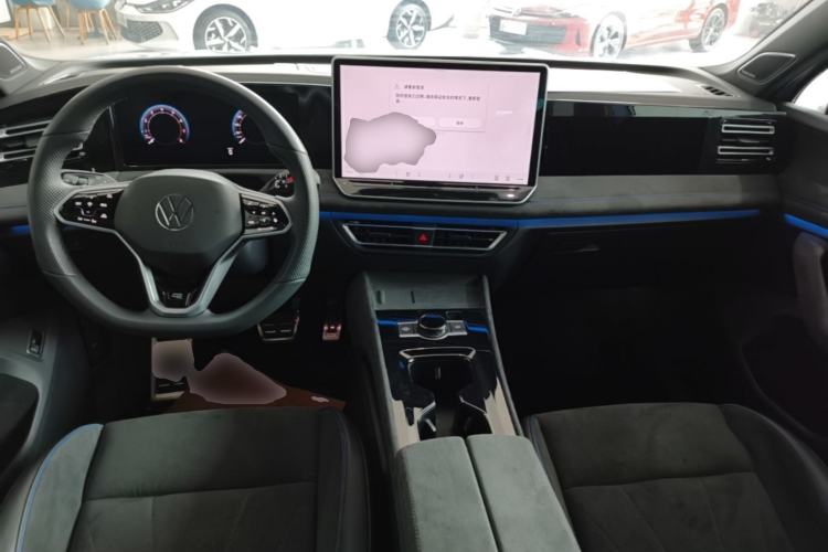 Used Volkswagen Tiguan L 2024 PRO 380TSI Four-Wheel Drive R-Line Prestige Edition Center Console