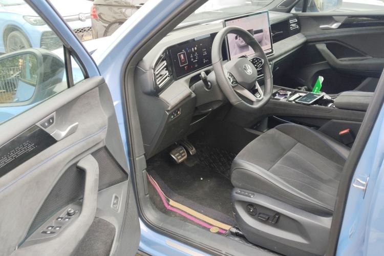 Used Volkswagen Tiguan L 2024 PRO 380TSI Four-Wheel Drive R-Line Prestige Edition Driver Seat