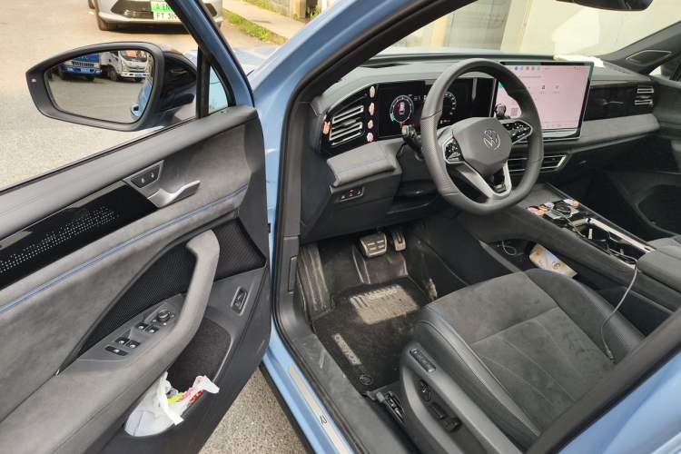 Used Volkswagen Tiguan L 2024 PRO 380TSI Four-Wheel Drive R-Line Prestige Edition Driver Seat