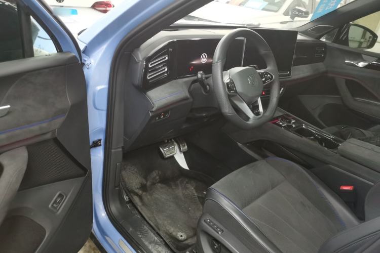 Used Volkswagen Tiguan L 2024 PRO 380TSI Four-Wheel Drive R-Line Prestige Edition Driver Seat