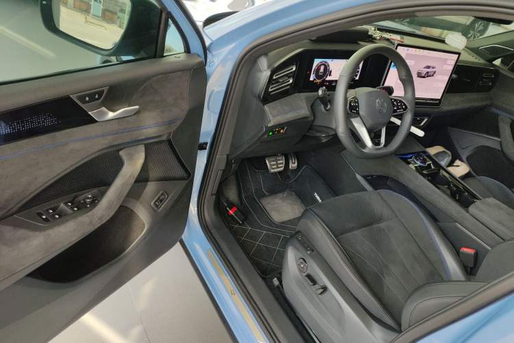 Used Volkswagen Tiguan L 2024 PRO 380TSI Four-Wheel Drive R-Line Prestige Edition Driver Seat