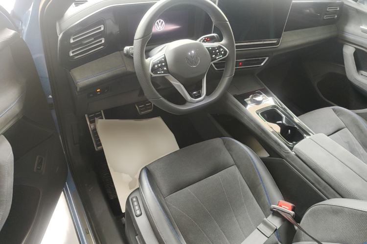 Used Volkswagen Tiguan L 2024 PRO 380TSI Four-Wheel Drive R-Line Prestige Edition Driver Seat