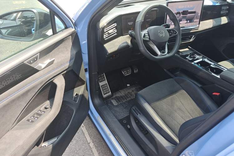 Used Volkswagen Tiguan L 2024 PRO 380TSI Four-Wheel Drive R-Line Prestige Edition Driver Seat