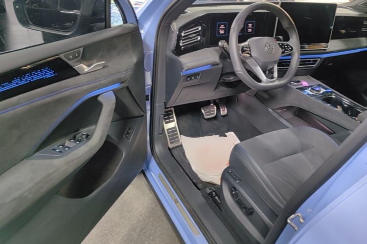 Used Volkswagen Tiguan L 2024 PRO 380TSI Four-Wheel Drive R-Line Prestige Edition Driver Seat