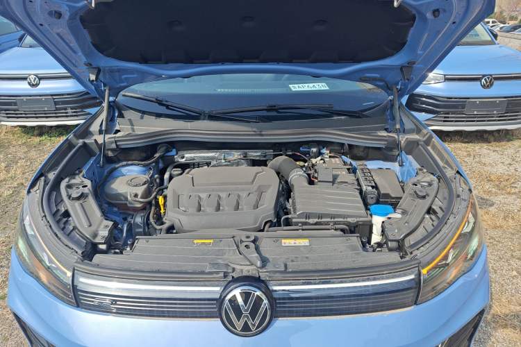 Used Volkswagen Tiguan L 2024 PRO 380TSI Four-Wheel Drive R-Line Prestige Edition Engine Bay