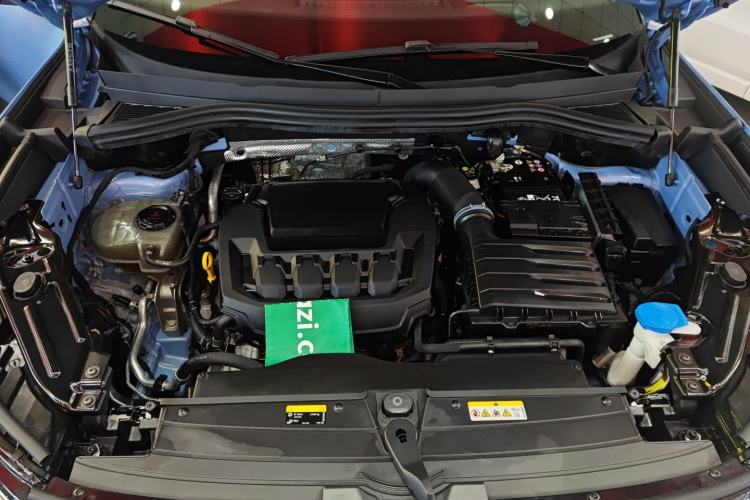 Used Volkswagen Tiguan L 2024 PRO 380TSI Four-Wheel Drive R-Line Prestige Edition Engine Bay