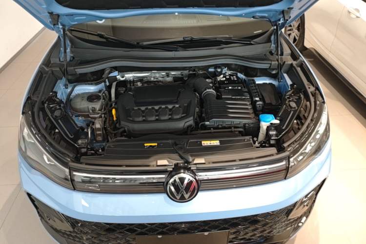 Used Volkswagen Tiguan L 2024 PRO 380TSI Four-Wheel Drive R-Line Prestige Edition Engine Bay