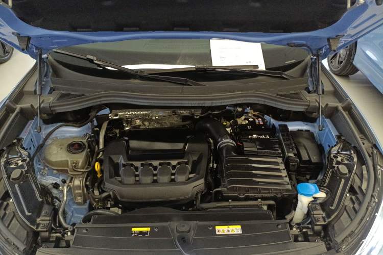 Used Volkswagen Tiguan L 2024 PRO 380TSI Four-Wheel Drive R-Line Smart Edition Engine Bay