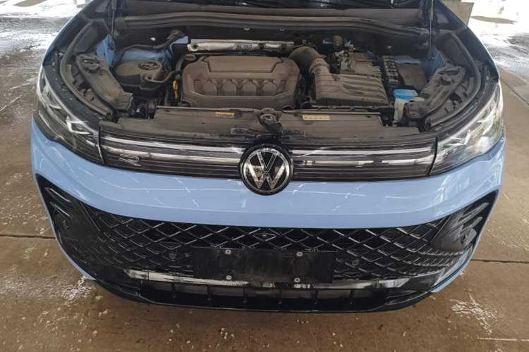 Used Volkswagen Tiguan L 2024 PRO 380TSI Four-Wheel Drive R-Line Prestige Edition Engine Bay