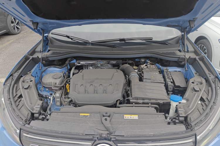 Used Volkswagen Tiguan L 2024 PRO 380TSI Four-Wheel Drive R-Line Prestige Edition Engine Bay