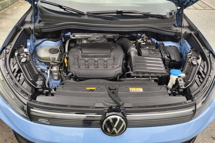 Used Volkswagen Tiguan L 2024 PRO 380TSI Four-Wheel Drive R-Line Prestige Edition Engine Bay