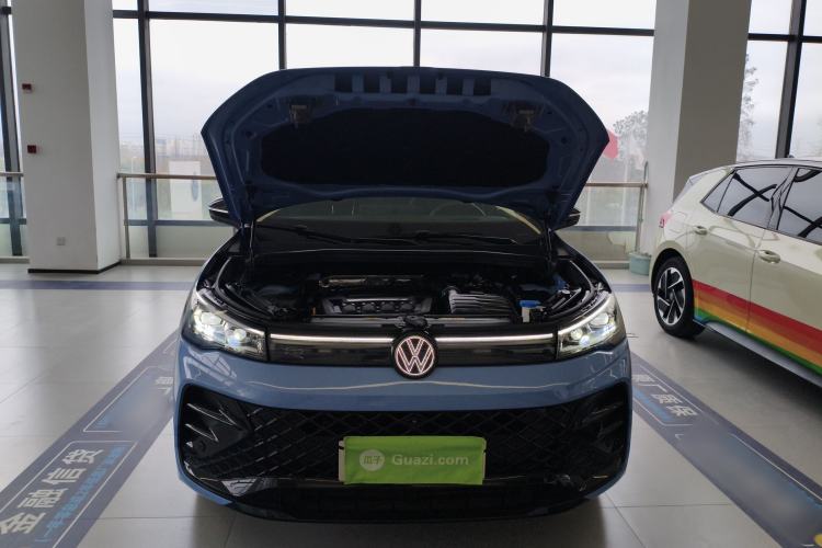 Used Volkswagen Tiguan L 2024 PRO 380TSI Four-Wheel Drive R-Line Prestige Edition Engine Bay
