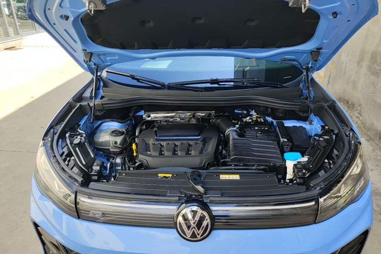 Used Volkswagen Tiguan L 2024 PRO 380TSI Four-Wheel Drive R-Line Prestige Edition Engine Bay