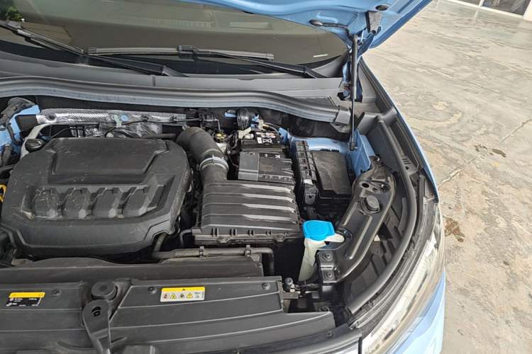Used Volkswagen Tiguan L 2024 PRO 380TSI Four-Wheel Drive R-Line Prestige Edition Engine Bay Left