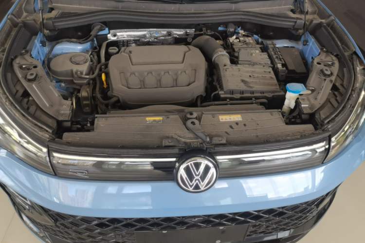Used Volkswagen Tiguan L 2024 PRO 380TSI Four-Wheel Drive R-Line Prestige Edition Engine Bay
