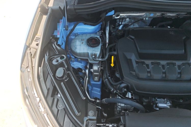 Used Volkswagen Tiguan L 2024 PRO 380TSI Four-Wheel Drive R-Line Prestige Edition Engine Bay Right