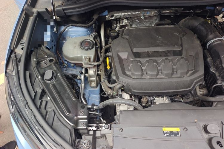 Used Volkswagen Tiguan L 2024 PRO 380TSI Four-Wheel Drive R-Line Prestige Edition Engine Bay Right