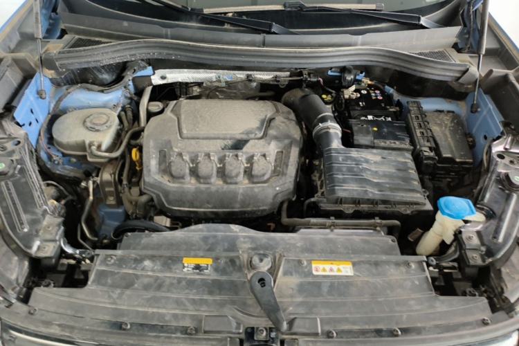 Used Volkswagen Tiguan L 2024 PRO 380TSI Four-Wheel Drive R-Line Prestige Edition Engine Bay