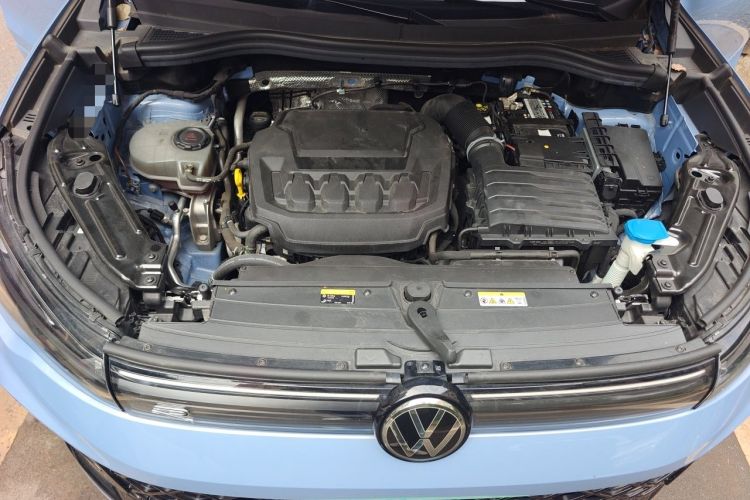 Used Volkswagen Tiguan L 2024 PRO 380TSI Four-Wheel Drive R-Line Prestige Edition Engine Bay