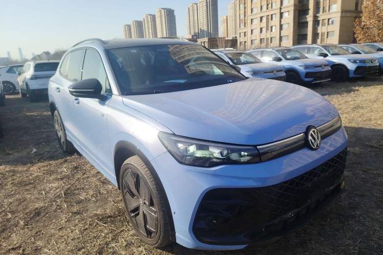 Used Volkswagen Tiguan L 2024 PRO 380TSI Four-Wheel Drive R-Line Prestige Edition Exterior 2
