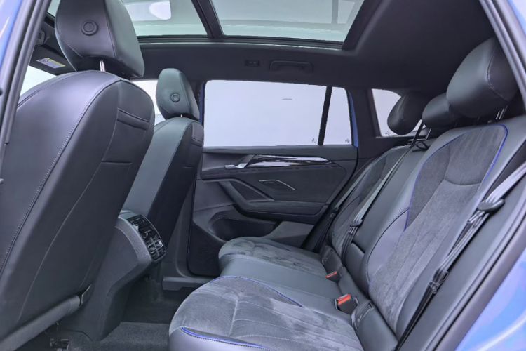 Used Volkswagen Tiguan L 2024 PRO 380TSI Four-Wheel Drive R-Line Prestige Edition Exterior 6