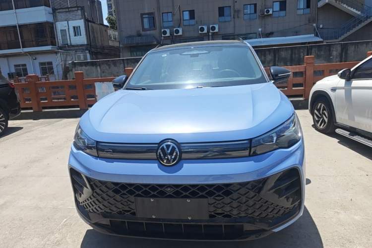 Used Volkswagen Tiguan L 2024 PRO 380TSI Four-Wheel Drive R-Line Prestige Edition Front