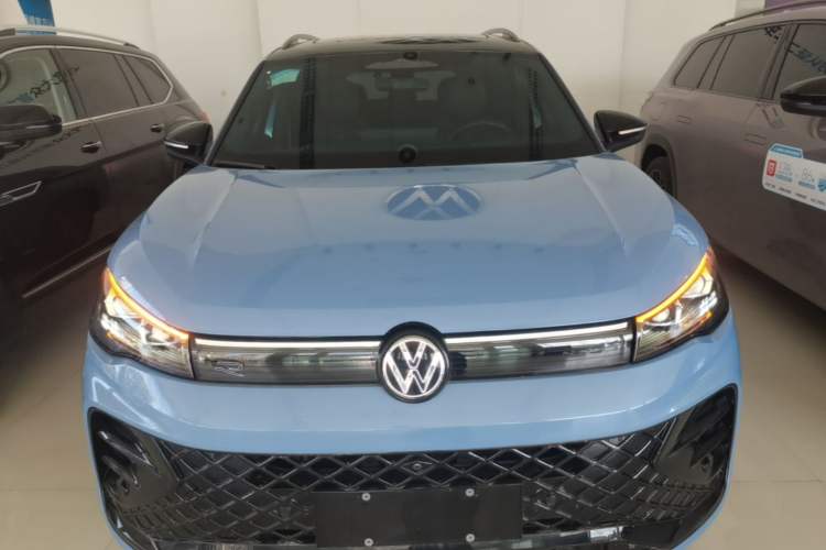 Used Volkswagen Tiguan L 2024 PRO 380TSI Four-Wheel Drive R-Line Prestige Edition Front