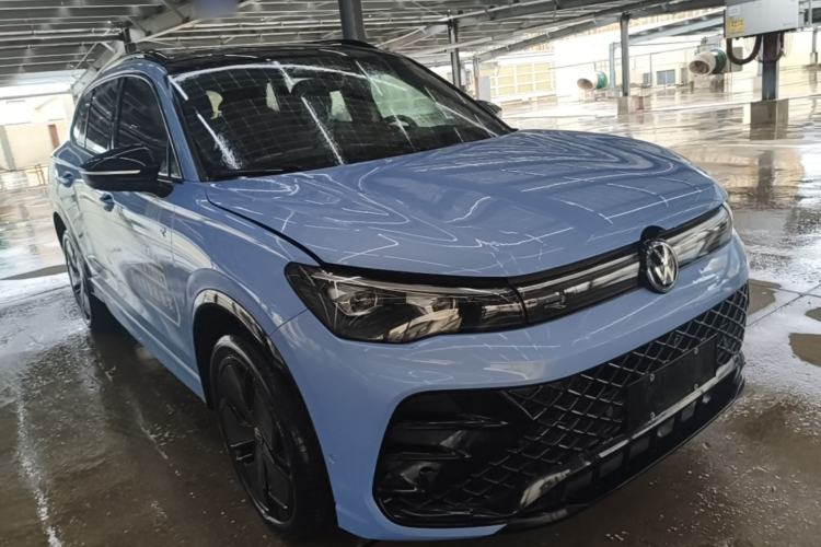 Used Volkswagen Tiguan L 2024 PRO 380TSI Four-Wheel Drive R-Line Prestige Edition Front Right 45 Deg