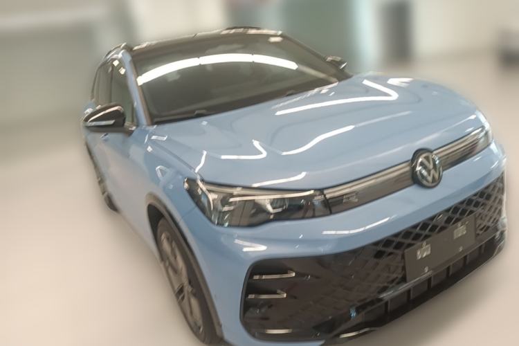 Used Volkswagen Tiguan L 2024 PRO 380TSI Four-Wheel Drive R-Line Prestige Edition Front Right 45 Deg